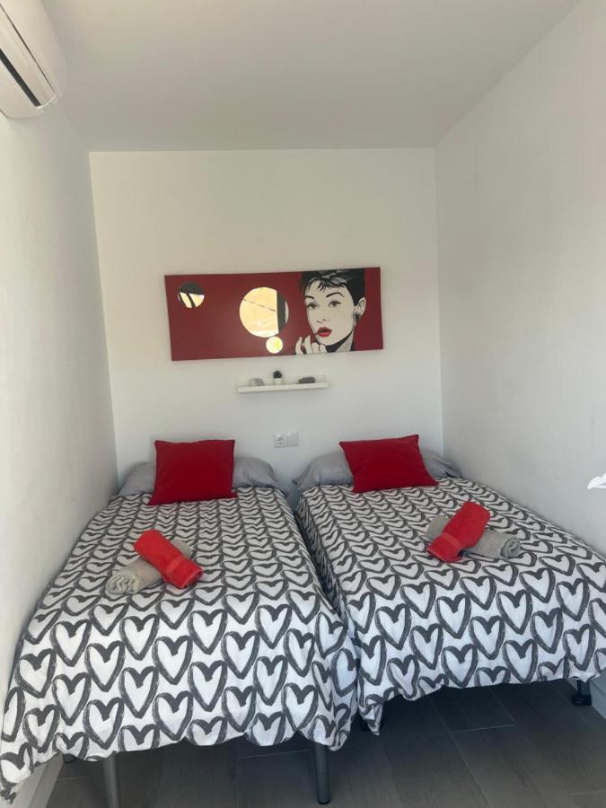 Casa Carmen Atico Primera Linea De Playa Málaga Exteriör bild